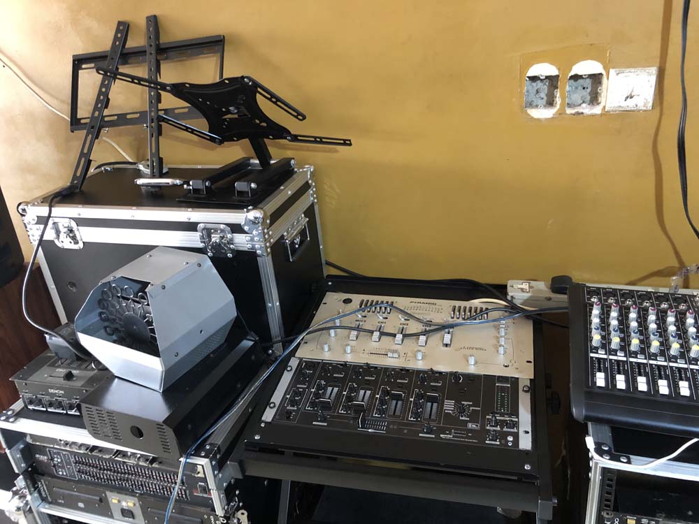 Audio, Sound And Music Equipment for Sale in Kampala Uganda. Professional Audio Equipment | Professional DJ Equipment in Uganda. DJS Box Sound Equipment for: Recording Studios, Schools, Churches, Conference Rooms And Public Events. Other Services: Equipment for Hire, Tents for Hire, Event Decor Furniture For Hire in Uganda, Ugabox