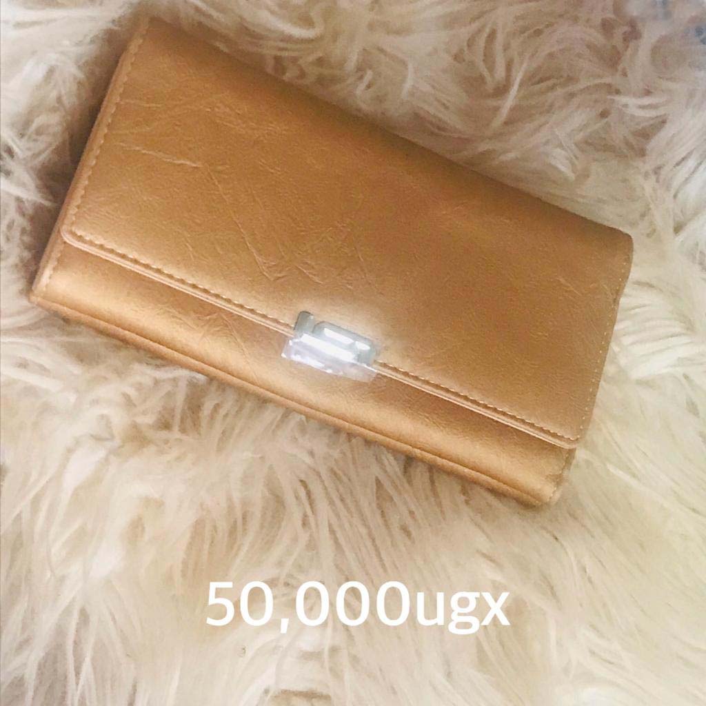 Handbags for Sale in Kampala Uganda. Designer Stylish and Trendy Ladies' Handbags | Women's Bags | Birthday Gift Bags | Order Now for Delivery in Kampala. Calls: +256 781 712 913, Whatsapp: +256 756 758 081. Prettybags, We sell/supply and deliver fashionable womens' bags/ladies' handbags for all events and occasions/women party bags, office bags when you order with us online/call. We are located in Naalya Estate next to Naalya Estate Supermarket 'aka' Lucky7 Supermarket Wakiso Uganda, Ugabox