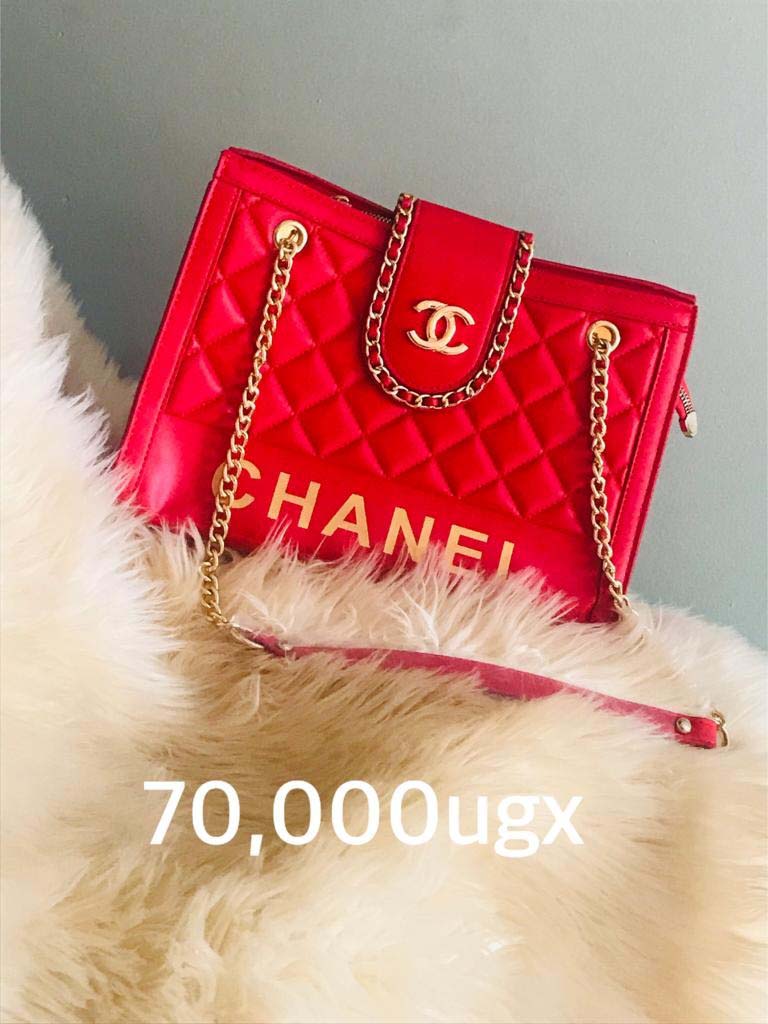 Handbags for Sale in Kampala Uganda. Designer Stylish and Trendy Ladies' Handbags | Women's Bags | Birthday Gift Bags | Order Now for Delivery in Kampala. Calls: +256 781 712 913, Whatsapp: +256 756 758 081. Prettybags, We sell/supply and deliver fashionable womens' bags/ladies' handbags for all events and occasions/women party bags, office bags when you order with us online/call. We are located in Naalya Estate next to Naalya Estate Supermarket 'aka' Lucky7 Supermarket Wakiso Uganda, Ugabox