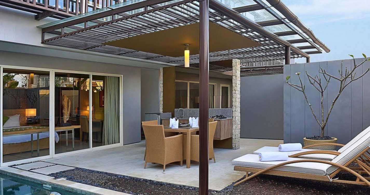 Balcony Shade Design in Kampala Uganda. Pergola Roof Design/Pergola Building. Other Services: Wood/Aluminium Pergola Design and Installation, Aluminium Roofs, Glass Roofs, Aluminium Doors and Windows, Home Interior and Exterior Design, Aluminium Products, Aluminium Construction, Aluminium House, Aluminium Building, Aluminium/Steel Fabrication in Kampala Uganda, Ugabox