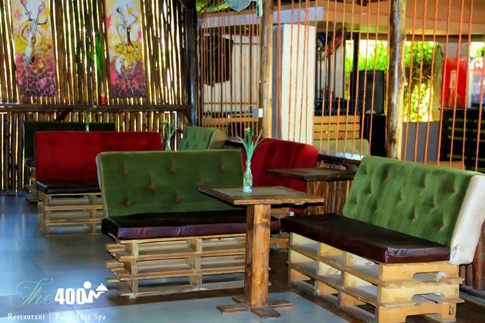 The 400 Bar & Restaurant Bukoto Kampala Uganda, Good food in Kampala, Food & Drink, Top Bar, Top Restaurant, Lounge, Top Bar and Lounge, Cool night out, Beer, Wine, Spirits, Cocktail bar, Sports Bar, Amazing Beer prices, Cheap Beer, Great Place to Drink after work, Gins and local beers, Grilled food and wood-fired pizzas, Chatting and Drinking, Chilling with friends and mates, Date night, Eating and Drinking, Private parties, Drinking and Dancing, Cocktail Bar, Lounge Bar, Party Bar, Kampala Pub, Cool DJs, Lively Music, Great Beer Drink Out, Tasteful Delicious food in Kampala, Amazing Drinking Venue in Kampala Uganda, Ugabox