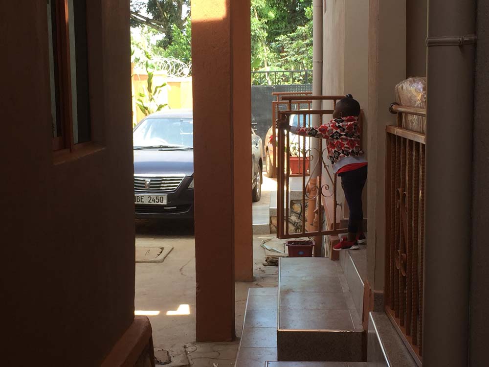 Bed and Breakfast in Kayunga. BM Country Side Inn Kayunga Uganda. Clean Secure Lodge Accommodation Services in Kayunga with Self Contained Rooms with DSTV and Internet/Wifi Near Kayunga Hospital Ideal for Corporates/Tourists/Travellers in Eastern Part of Uganda. Ugabox