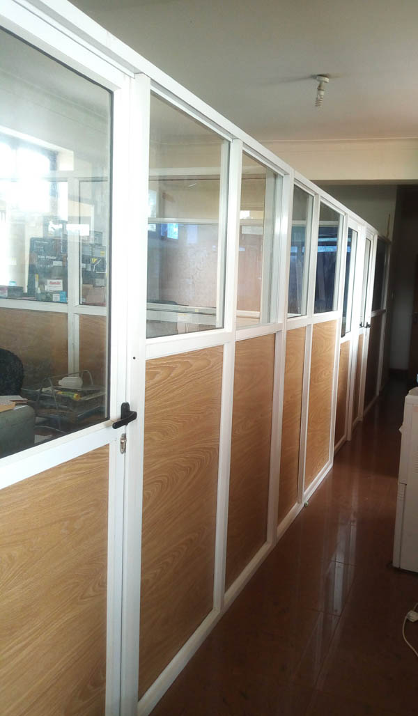 Aluminium Profile Office Partitioning in Kampala Uganda, Aluminium Design Works/Installation and Glass Works in Uganda, Luxury Aluminium and Glass Solutions Uganda, Ugabox