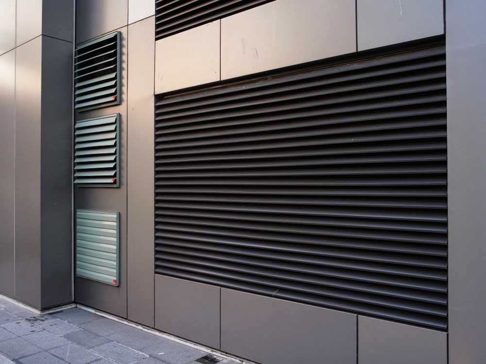 Aluminium Profile Ventilation Louver in Kampala Uganda, Aluminium Design Works/Installation and Glass Works in Uganda, Luxury Aluminium and Glass Solutions Uganda, Ugabox