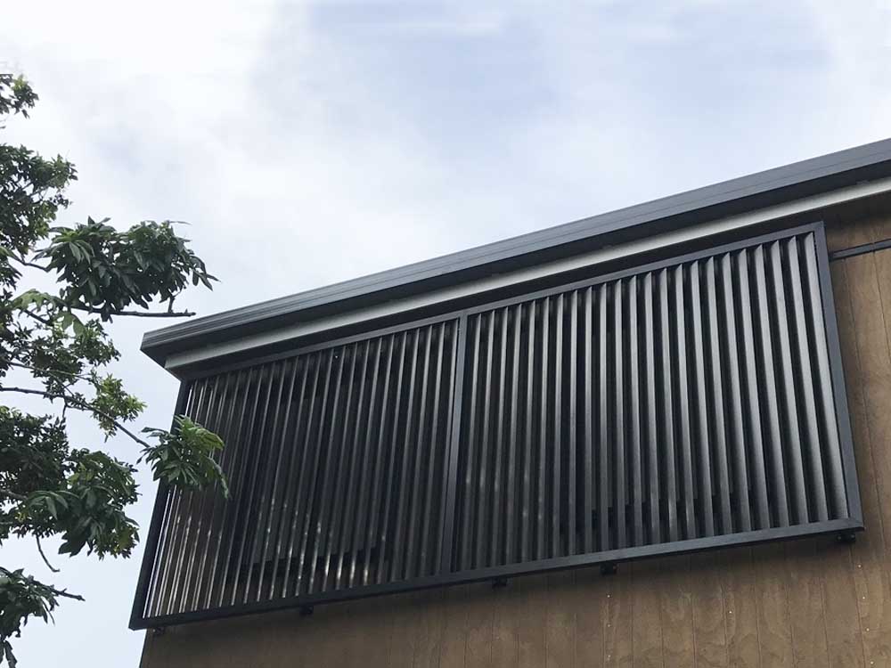 Aluminium Profile Ventilation Louver in Kampala Uganda, Aluminium Design Works/Installation and Glass Works in Uganda, Luxury Aluminium and Glass Solutions Uganda, Ugabox