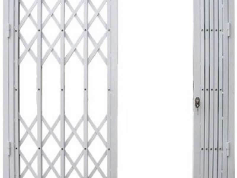 Collapsible Steel Doors in Kampala Uganda, Metal Fabrication and Steel Works in Uganda, Aluminium Design Works/Installation and Glass Works in Uganda, Luxury Aluminium and Glass Solutions Uganda, Ugabox