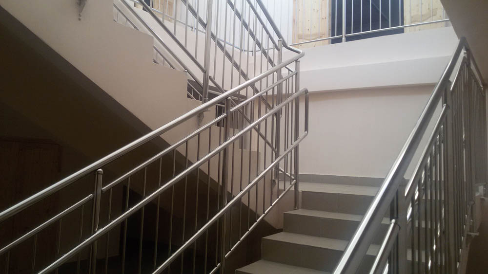 Stainless Steel Rails in Kampala Uganda, Metal Works/Steel Works in Uganda, Aluminium Design Works/Installation and Glass Works in Uganda, Luxury Aluminium and Glass Solutions Uganda, Ugabox