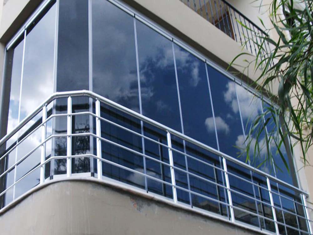 Stainless Steel Rails in Kampala Uganda, Metal Works/Steel Works in Uganda, Aluminium Design Works/Installation and Glass Works in Uganda, Luxury Aluminium and Glass Solutions Uganda, Ugabox