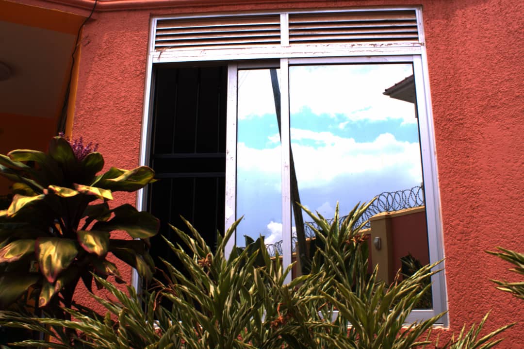 Aluminium Doors and Windows Kampala Uganda, Metal and Steel Windows & Doors Uganda, Oldvoi Uganda Limited Construction Comapany, Ugabox