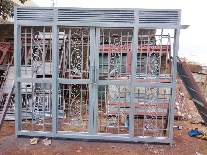 Metallic Windows in Uganda. Steel, Metal Welding And Fabrication in Kampala Uganda. Metal Engineering Works, Metal Welders, Steel Fabrication, Metal Fabrication in Kampala Uganda, MI Engineering Concepts Ltd, Ugabox