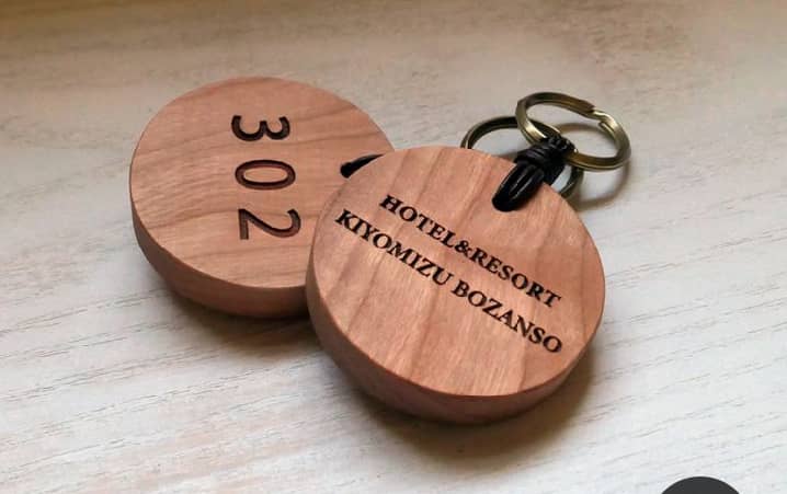 Engraved Keyholders in Kampala Uganda. Lee Engravers Ltd Uganda Services: Computer Automated Machine Engraving, Wood, Plastic And Stone Engraving Services, Ugabox