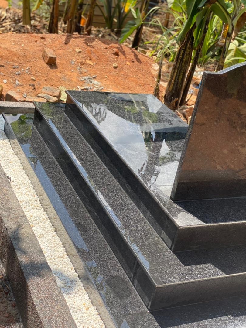 Granite And Marble Graves in Kampala Uganda. Granite And Marble Products in Uganda. Lee Engravers Ltd Uganda Services: Grave Construction, Grave Finishing, Terrazzo Grave Finish, Granite And Marble Grave Finishing, Terrazzo Flooring Solutions, Granite And Marble Stone Engraving in Uganda, Ugabox