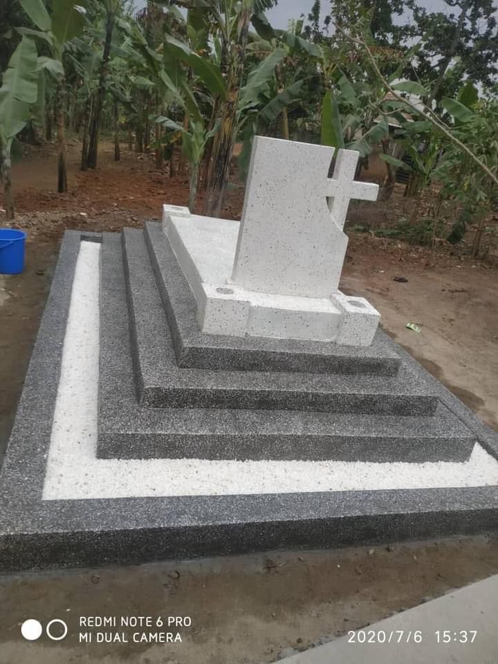 Terrazzo Grave Construction And Finish in Kampala Uganda. Terrazzo Flooring Solutions Uganda. Lee Engravers Ltd Uganda Services: Grave Construction, Grave Finishing, Granite And Marble Graves, Terrazzo Grave Finish, Terrazzo Flooring Solutions, Ugabox