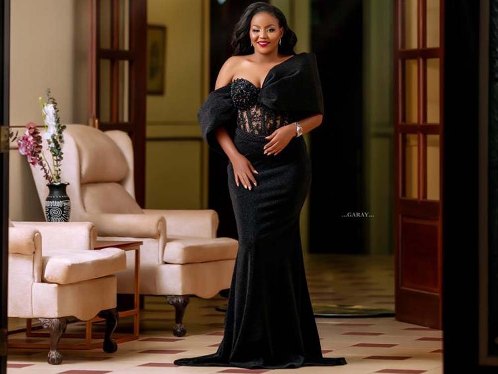 Tailor Made Ladies Fashion Wear Uganda, Hand-Crafted Ladies Dress, Bespoke Elegant Dress/Personalised To Fit Women Wear, Women Fashion/Garment Styling in Kampala Uganda, Kabejja Brand Suits And Fashion, Ugabox