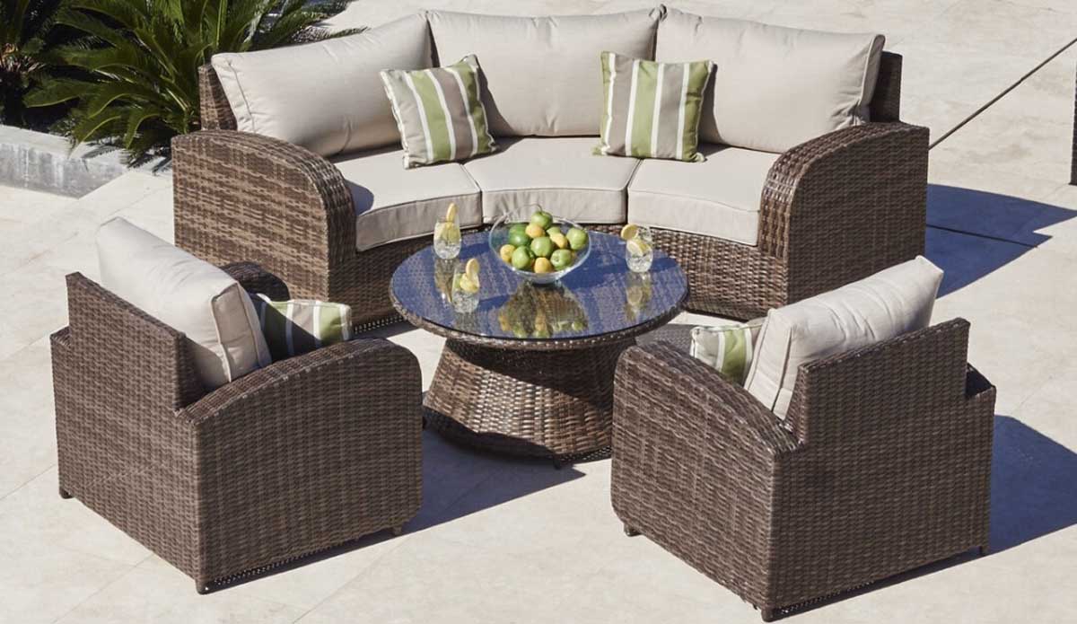 Garden and Outdoor Furniture for Sale in Kampala Uganda. Home, Bar, Restaurant, Hotel Garden Furniture Supplier in Uganda. Balcony Furniture, Patio Furniture in Uganda, Resin Wicker, All Weather Wicker Furniture in Uganda, Outdoor and Garden Furniture Manufacturer in Uganda. Chrome Outdoor Furniture Uganda, Ugabox