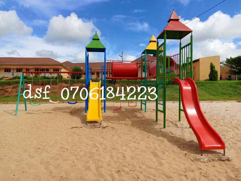 School Furniture for sale in Kampala Uganda. School Furniture Maker/Manufacturer and Supplier in Uganda for Nursery/Kindergarten, Primary, Secondary, University/Higher Institutions of Learning (Tertiary Institutions) Kampala Uganda, Desire School Furniture, Ugabox