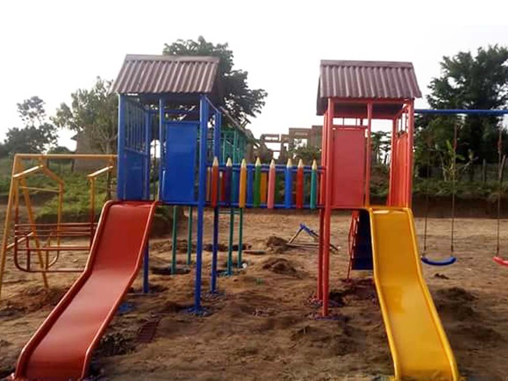 School Slides Kampala Uganda, School Furniture Supplier in Uganda for Nursery / Kindergarten, Primary, Secondary, Higher Institutions of Learning (Tertiary Institutions) Kampala Uganda, Desire School Furniture Uganda