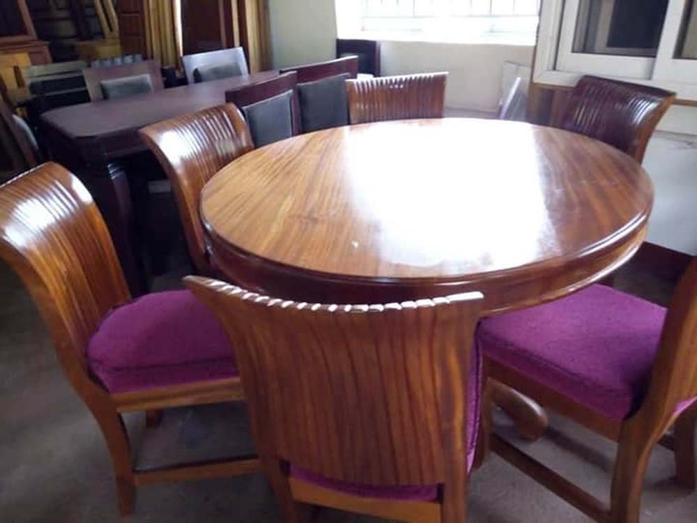 Dining Tables in Kampala Uganda, Home, Office and Hotel Furniture Uganda, Wood Furniture Manufacturer, Interior Design, Erimu Furniture Company Uganda, Ugabox