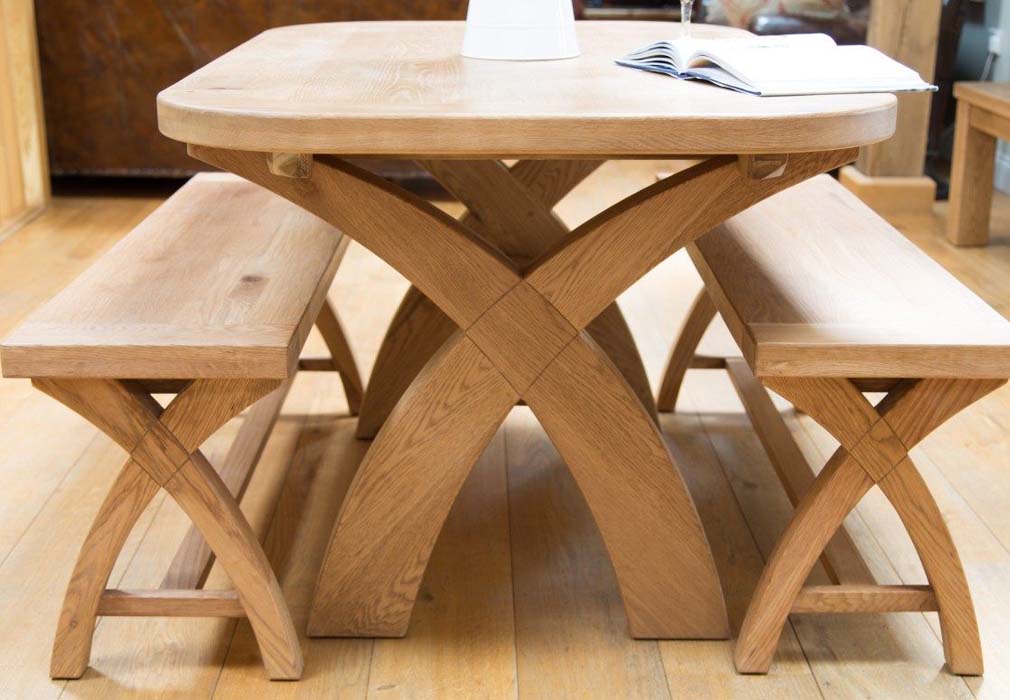 Tables for Sale in Kampala Uganda. Tables Making in Uganda. Modern Tables Maker/Manufacturer in Uganda. Carpentry Services Uganda, Home Furniture And Office Wood Furniture Supplier in Uganda, Erimu Furniture Company Uganda, Ugabox