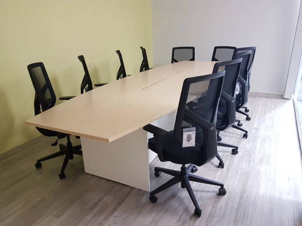 Conference Table/Boardroom Tables for Sale in Kampala Uganda. CEO Table Furniture, Office Furniture in Uganda, Custom Made Office Furniture Design And Making in Uganda, Timber King Furniture Company Supplier in Uganda, Ugabox