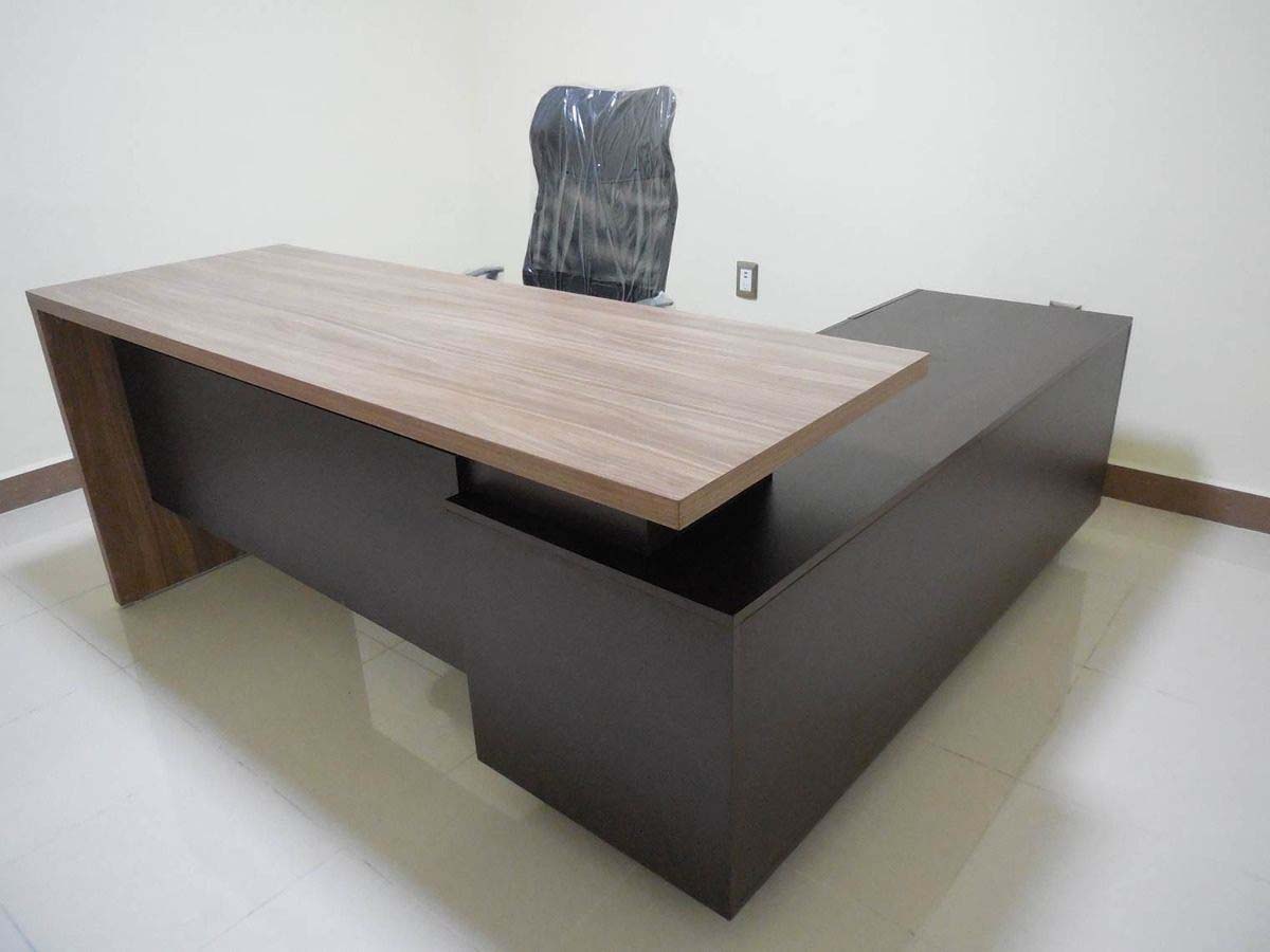 Office Desks for Sale in Kampala Uganda. CEO Table Furniture, Office Furniture in Uganda, Custom Made Office Furniture Design And Making in Uganda, Timber King Furniture Company Supplier in Uganda, Ugabox