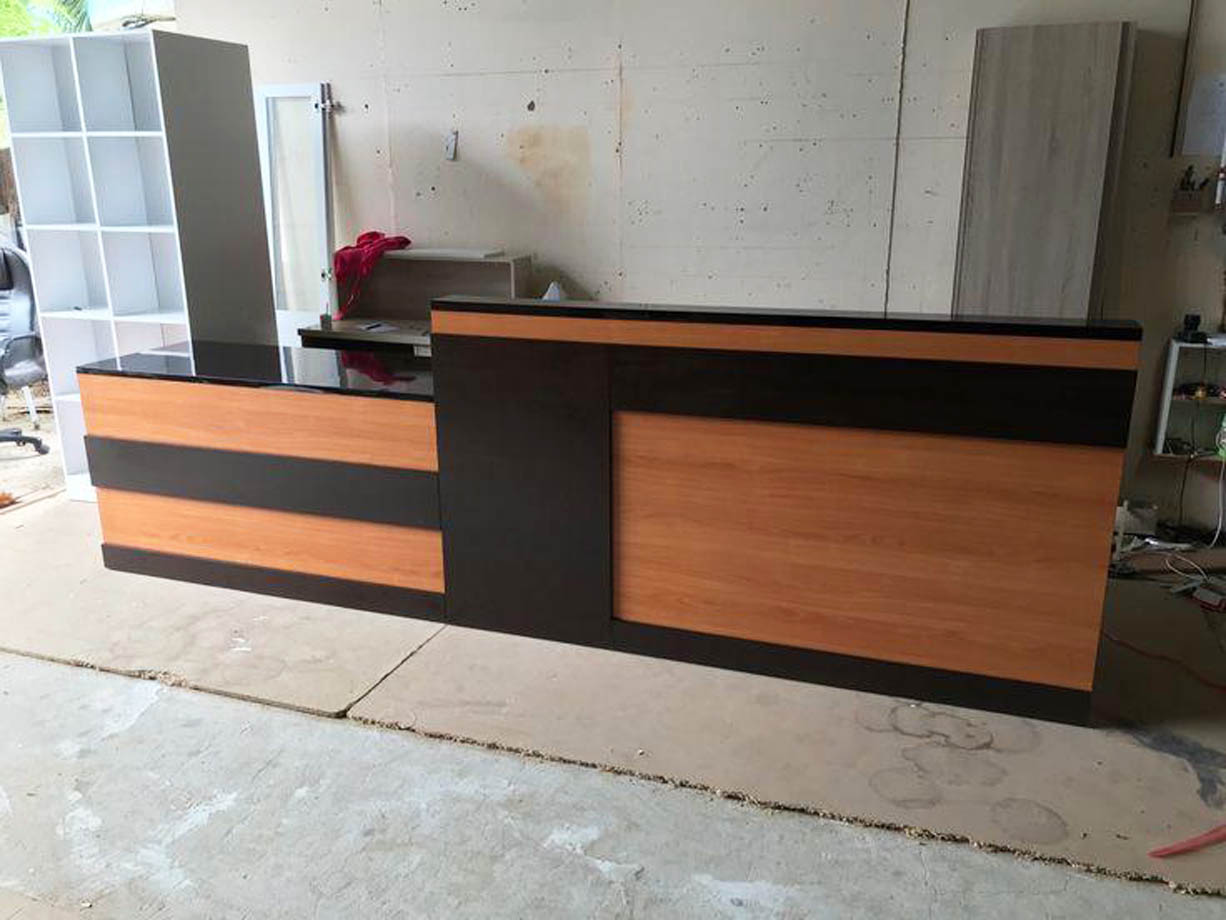 Reception Counter for Sale in Kampala Uganda. Reception Desk Furniture, Office Furniture in Uganda, Custom Made Office Furniture Design And Making in Uganda, Timber King Furniture Company Supplier in Uganda, Ugabox