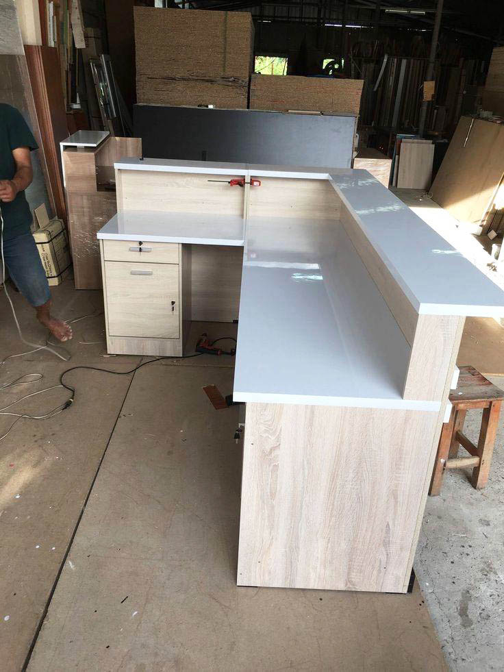 Reception Counter for Sale in Kampala Uganda. Reception Desk Furniture, Office Furniture in Uganda, Custom Made Office Furniture Design And Making in Uganda, Timber King Furniture Company Supplier in Uganda, Ugabox