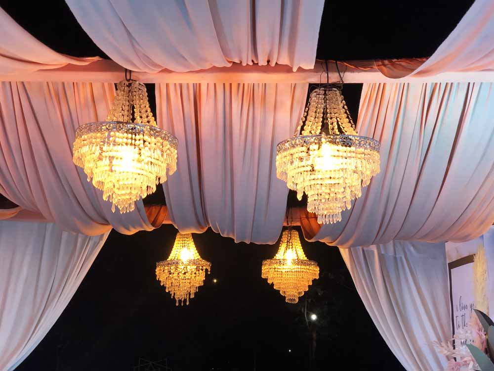 Wedding Reception Venue/Wedding Gardens in Kampala Uganda. Create Your Dream Wedding or Party Event Amidst Lush Gardens/Trees. Corporate Event Venue, Outdoor Wedding Venue, Bridal Gardens And Picnic Gardens, Party Venue, Event Venue for Private And Public Functions: Wedding Venue, Introduction Venue, and Birthday Parties Venue, Kuhingira/Give Away Ceremony Venue, Baby Showers And Bridal Showers Venue in Kampala. For Booking/Reservation Contact Akamwesi Gardens Management Located at Akamwesi Shopping Mall in Kyebando Along Gayaza Road in Kampala Uganda. Ugabox