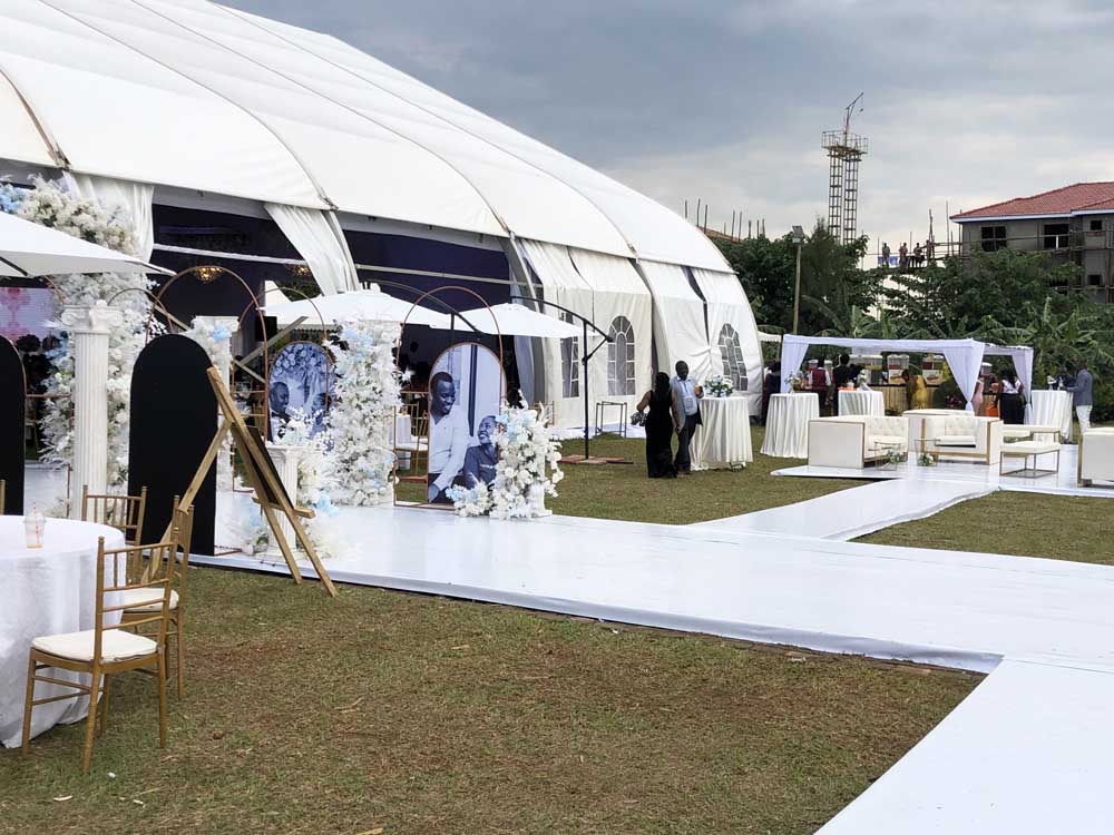 Wedding Gardens in Kampala Uganda. Wedding Venue, Party Venue, Graduation Venue, Music Festival Venue, Picnic Venue and Get Together Party Venue in Uganda. Kigo Gardens are beautiful gardens for all party events: Weddings, Introductions, Give Away Ceremonies, Kids Birthday Parties in Kampala Uganda, Ugabox