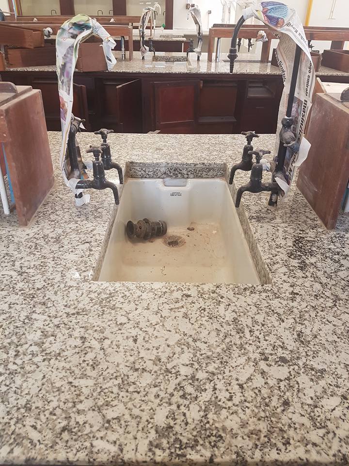 School Laboratory Countertop in Kampala Uganda, Countertops Uganda, Granite & Marble, Construction Products & Materials in Uganda, S.S.G Granites Uganda, Ugabox