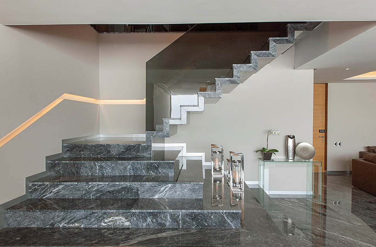 Granite/Marble Staircases Installation Services in Kampala Uganda. Stone Floor Installation Company in Uganda. Building Contractor Services: Varni Granite, Marble And Terrazzo, Ugabox