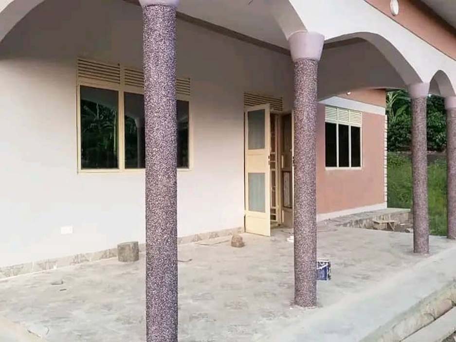 Painting Services in Kampala Uganda. Painting Company Uganda, Interior Design And Exterior Paint Services, Quality House Painting Services in Uganda, Interior Painting Services, Wall Painting in Uganda, Hometec Interiors Ltd Uganda, Ugabox