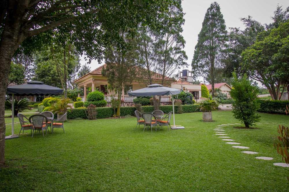 Tuzza Hotel Bushenyi, Top Accommodation, Restaurant, Bed & Breakfast, Bar, Workshops and Conference Venue, Beautiful Gardens for Events: Weddings & Private Parties, Birthday Parties, Resort 3 Star Hotel  in Bushenyi Uganda, Ugabox