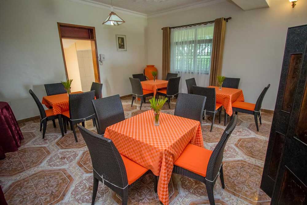 Tuzza Hotel Bushenyi, Top Accommodation, Restaurant, Bed & Breakfast, Bar, Workshops and Conference Venue, Beautiful Gardens for Events: Weddings & Private Parties, Birthday Parties, Resort 3 Star Hotel  in Bushenyi Uganda, Ugabox