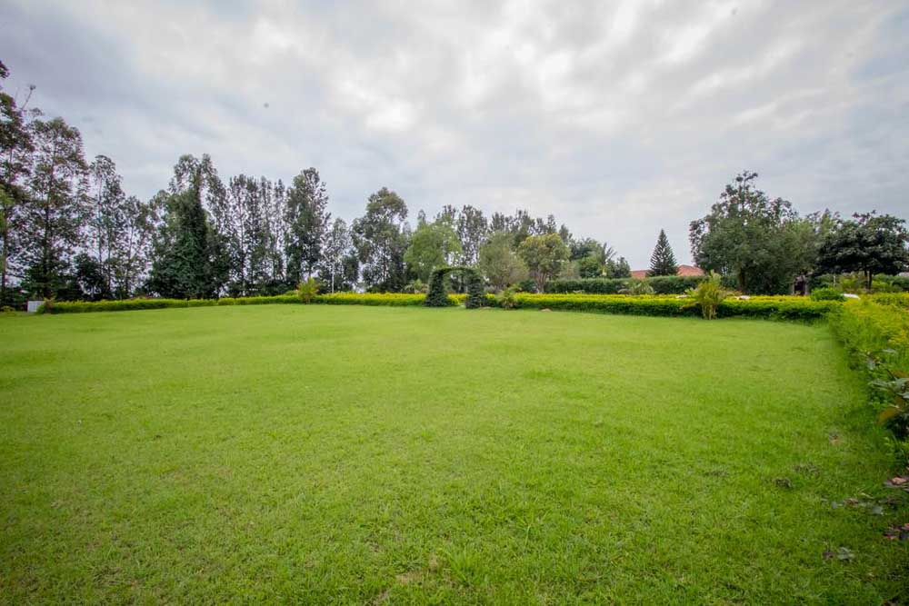 Tuzza Hotel Bushenyi, Top Accommodation, Restaurant, Bed & Breakfast, Bar, Workshops and Conference Venue, Beautiful Gardens for Events: Weddings & Private Parties, Birthday Parties, Resort 3 Star Hotel in Bushenyi Uganda, Ugabox