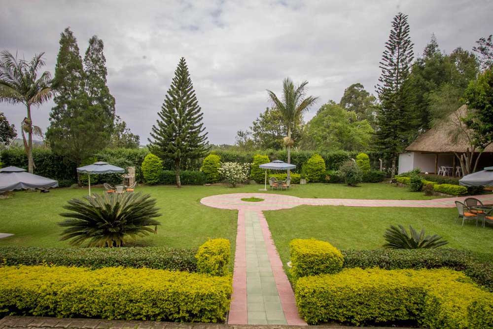 Tuzza Hotel Bushenyi, Top Accommodation, Restaurant, Bed & Breakfast, Bar, Workshops and Conference Venue, Beautiful Gardens for Events: Weddings & Private Parties, Birthday Parties, Resort 3 Star Hotel in Bushenyi Uganda, Ugabox