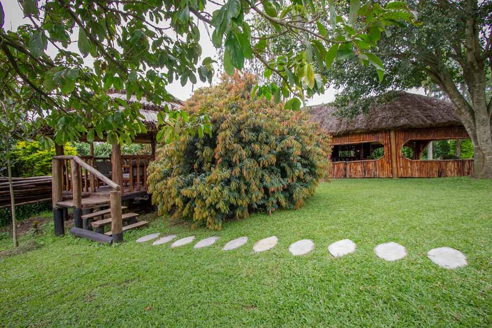 Tuzza Hotel Bushenyi, Top Accommodation, Restaurant, Bed & Breakfast, Bar, Workshops and Conference Venue, Beautiful Gardens for Events: Weddings & Private Parties, Birthday Parties, Resort 3 Star Hotel in Bushenyi Uganda, Ugabox