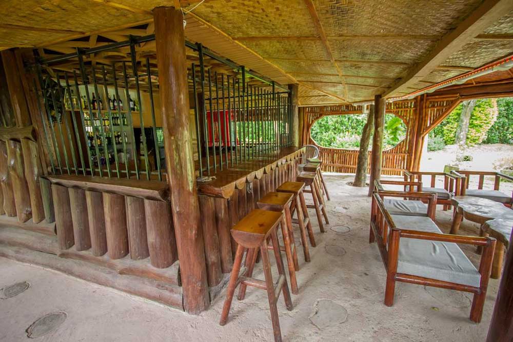 Tuzza Hotel Bushenyi, Top Accommodation, Restaurant, Bed & Breakfast, Bar, Workshops and Conference Venue, Beautiful Gardens for Events: Weddings & Private Parties, Birthday Parties, Resort 3 Star Hotel in Bushenyi Uganda, Ugabox