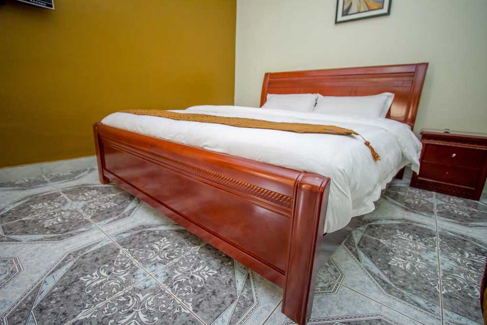 Tuzza Hotel Bushenyi, Top Accommodation, Restaurant, Bed & Breakfast, Bar, Workshops and Conference Venue, Beautiful Gardens for Events: Weddings & Private Parties, Birthday Parties, Resort 3 Star Hotel in Bushenyi Uganda, Ugabox