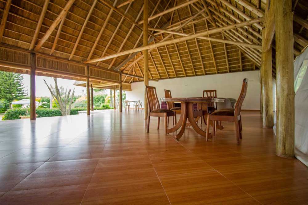 Tuzza Hotel Bushenyi, Top Accommodation, Restaurant, Bed & Breakfast, Bar, Workshops and Conference Venue, Beautiful Gardens for Events: Weddings & Private Parties, Birthday Parties, Resort 3 Star Hotel in Bushenyi Uganda, Ugabox