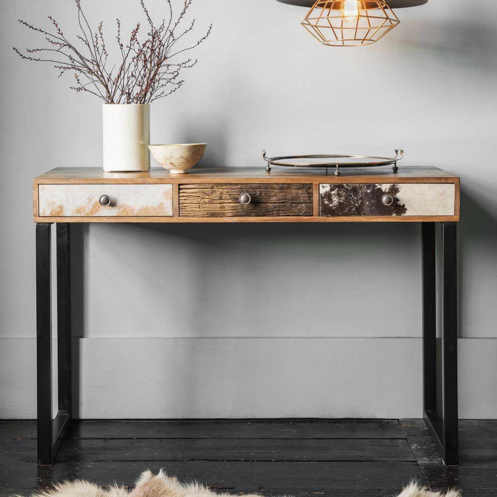Console Tables for Sale in Kampala Uganda. Console tables provide a space for table lamps and displays of decorative pieces and artwork. Home Decor Table Design in Uganda, Modern Console Tables Furniture in Kampala Uganda. Home And Hotel Furniture in Uganda. Product Available On Order Basis. Materials Used In Making Our Products: Hardwood, Softwood, Steel/Metal, Boardwood. Georgette Interiors Uganda For All: Interior Design Services in Uganda, Furniture Manufacturing And Carpentry Services in Kampala Uganda. Ugabox