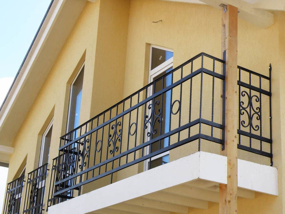 Balcony Metal Rails in Uganda, Metal Works, Metal Welders, Steel Fabrication, Metal Fabrication in Kampala Uganda, Ugabox