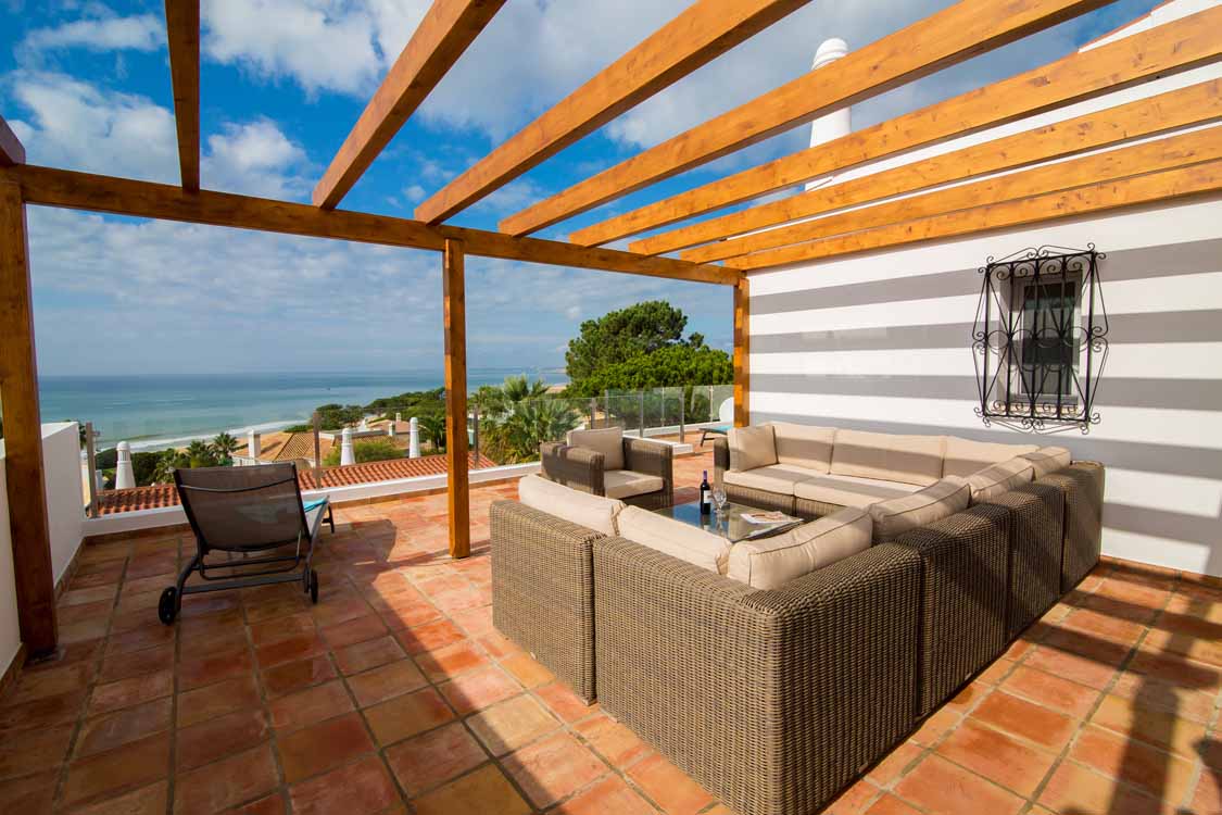 Pergola Design & Installation in Kampala Uganda. Pergola Roof Design. Other Services: Wood/Steel/Aluminium Pergola Design and Installation, Aluminium Roofs, Glass Roofs, Aluminium Doors and Windows, Home Interior and Exterior Design, Aluminium Products, Aluminium Construction, Aluminium House, Aluminium Building, Aluminium/Steel Fabrication in Kampala Uganda, Ugabox