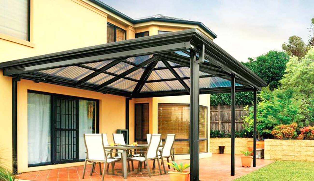 Polycarbonate Roof/Polycarbonate Roof Shade in Kampala Uganda. Glass Roof/House Shade Installation. Other Services: Wood/Sttel/Aluminium Pergola Design and Installation, Aluminium Roofs, Glass Roofs, Aluminium Doors and Windows, Home Interior and Exterior Design, Aluminium Products, Aluminium Construction, Aluminium House, Aluminium Building, Aluminium/Metal/Steel Fabrication in Kampala Uganda, Ugabox