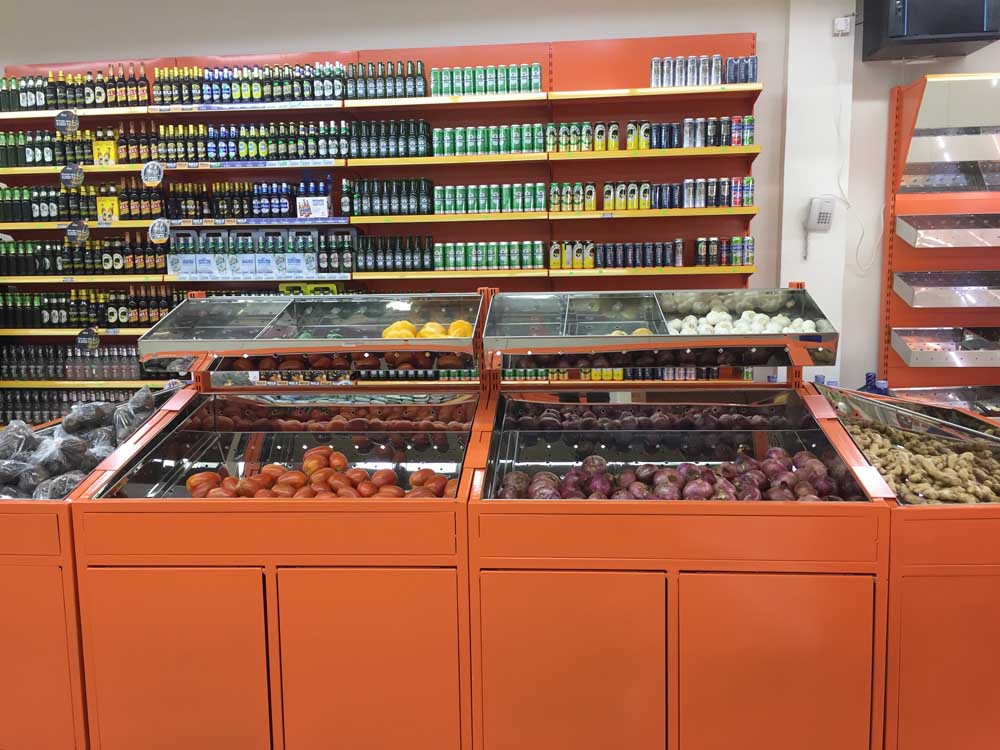 Fresh Food, Onions & Tomatoes, Oranges, Berries & Grapes, Apples in Uganda, Master Supermarket, Ntinda Shopping Centre, Kampala Uganda