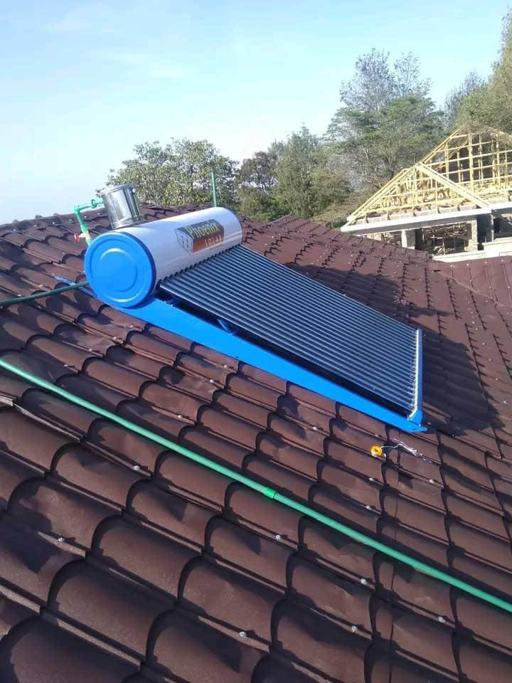 Solar Water Heaters For Sale in Kampala Uganda. Solar Water Heating System. Solar Systems Installation in Uganda. Solar Power Company in Uganda, Quality Matrix Technical Services Uganda, Ugabox