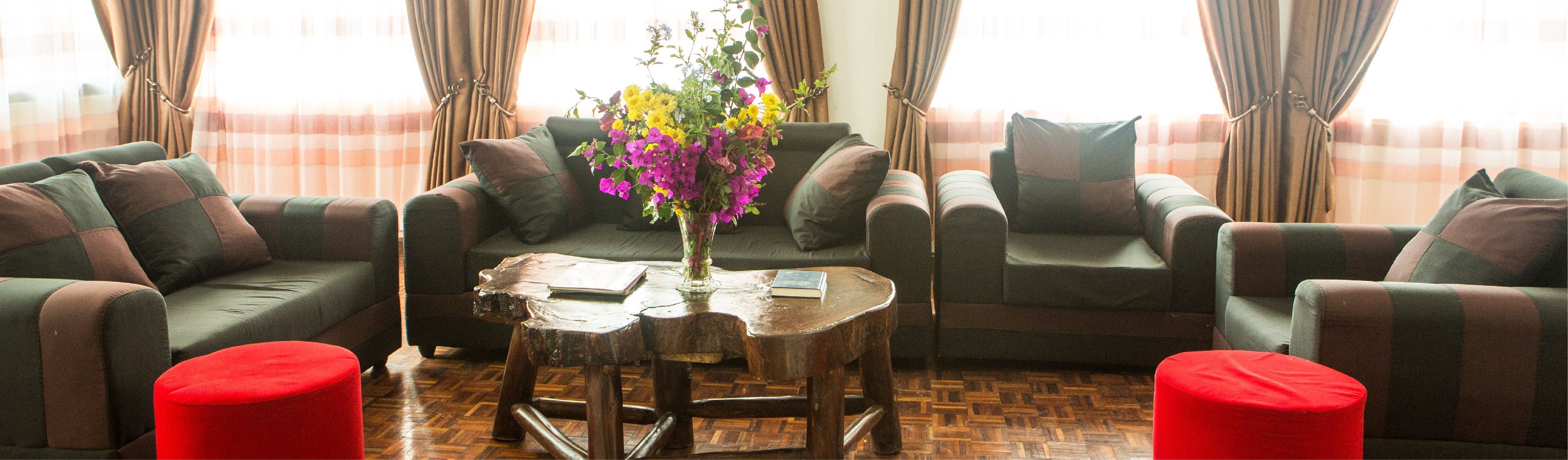 Bunyonyi Safaris Uganda, Accommodation, Nature Lodges, Nature Walks, Biking, Boat Ride, Canoeing, Community Tours, Bird Watching, Cultural Tourism, Games, Team Building Activities Uganda