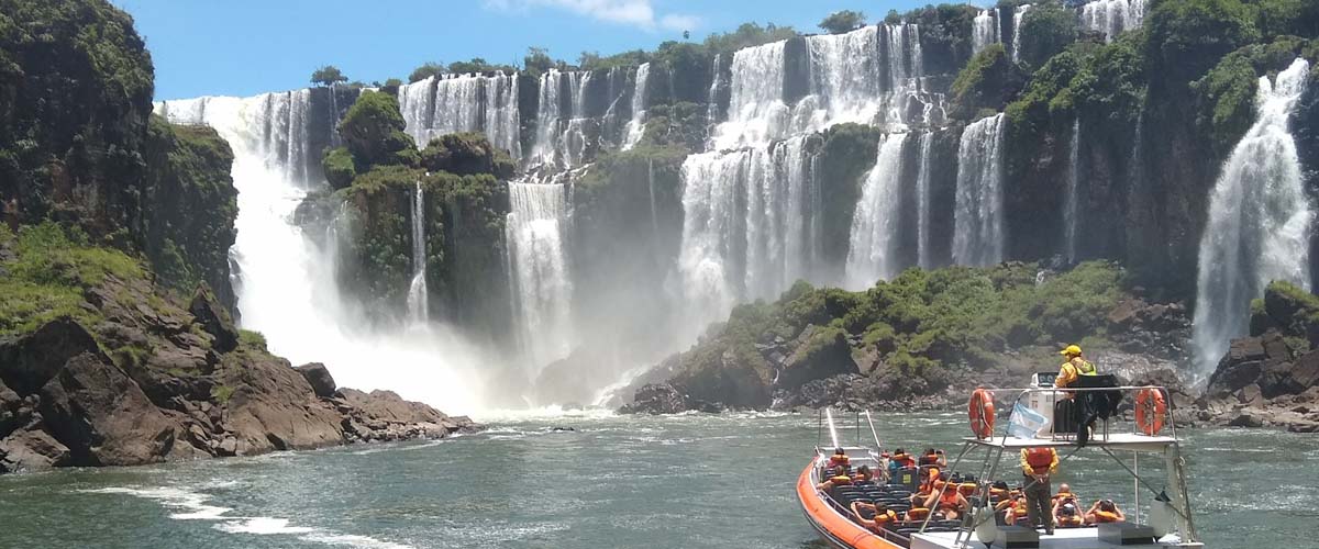 Argentina. Argentina Tourist Attractions. Argentina Holiday Destinations, Tours And Travel. Argentina Business And Investment. Information, Tourism, Trade, Brands And Companies. Ugabox.com