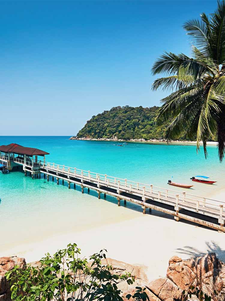 Top Attractions Malaysia. Malaysia Leading Tourist Attractions. Holiday Tours And Travel. Ugabox.com