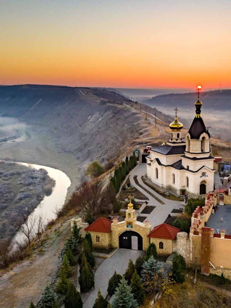 Top Attractions Moldova. Moldova Leading Tourist Attractions. Holiday Tours And Travel. Ugabox.com